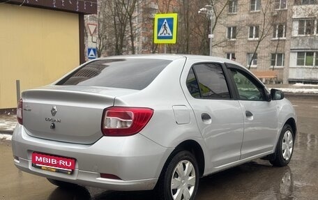 Renault Logan II, 2015 год, 890 000 рублей, 4 фотография