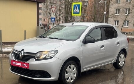 Renault Logan II, 2015 год, 890 000 рублей, 5 фотография