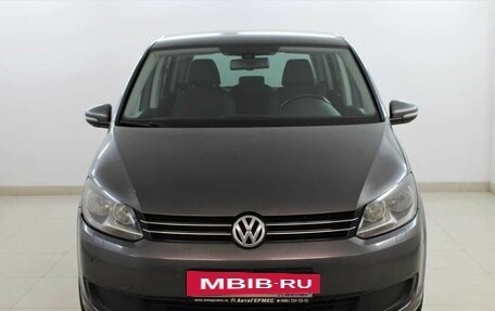 Volkswagen Touran III, 2010 год, 970 000 рублей, 2 фотография