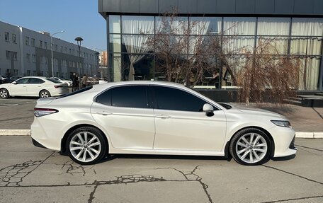 Toyota Camry, 2018 год, 3 100 000 рублей, 2 фотография