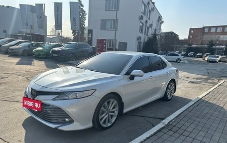 Toyota Camry, 2018 год, 3 100 000 рублей, 4 фотография