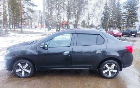 Renault Logan II, 2015 год, 700 000 рублей, 7 фотография