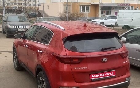 KIA Sportage IV рестайлинг, 2020 год, 2 400 000 рублей, 1 фотография