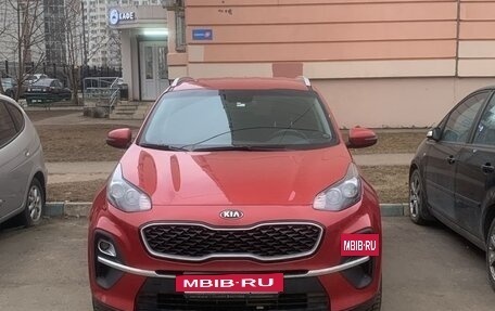 KIA Sportage IV рестайлинг, 2020 год, 2 400 000 рублей, 8 фотография