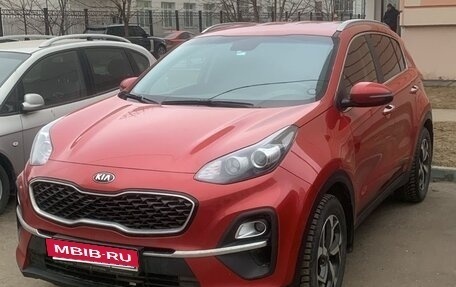 KIA Sportage IV рестайлинг, 2020 год, 2 400 000 рублей, 7 фотография