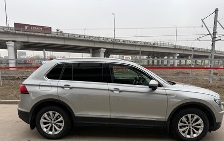 Volkswagen Tiguan II, 2016 год, 2 625 000 рублей, 3 фотография