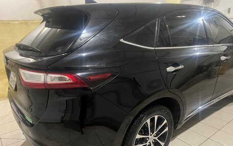 Toyota Harrier, 2019 год, 3 100 000 рублей, 4 фотография