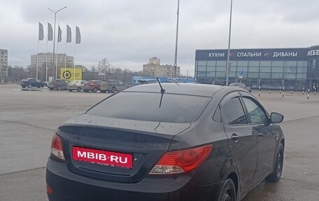 Hyundai Solaris II рестайлинг, 2013 год, 640 000 рублей, 3 фотография