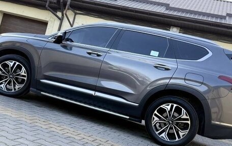 Hyundai Santa Fe IV, 2019 год, 2 200 000 рублей, 2 фотография