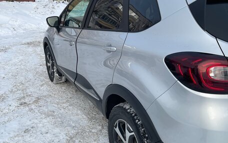 Renault Kaptur I рестайлинг, 2021 год, 1 870 000 рублей, 4 фотография