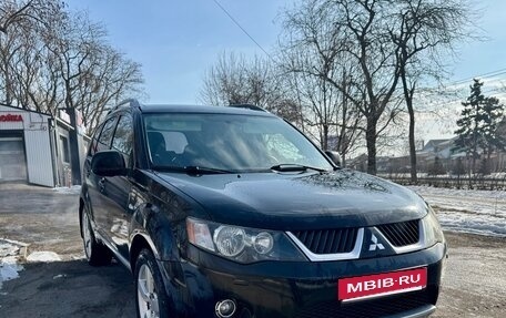 Mitsubishi Outlander III рестайлинг 3, 2008 год, 999 000 рублей, 1 фотография