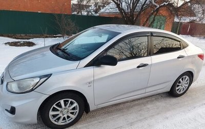 Hyundai Solaris II рестайлинг, 2013 год, 895 000 рублей, 1 фотография