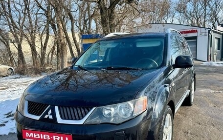 Mitsubishi Outlander III рестайлинг 3, 2008 год, 999 000 рублей, 2 фотография