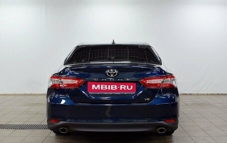 Toyota Camry, 2019 год, 3 120 000 рублей, 6 фотография