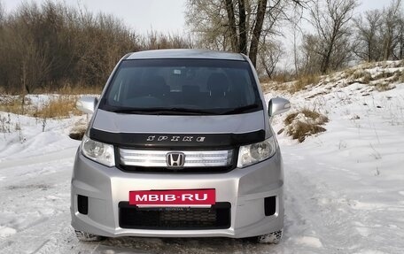 Honda Freed I, 2013 год, 1 270 000 рублей, 21 фотография