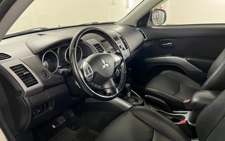 Mitsubishi Outlander III рестайлинг 3, 2011 год, 1 150 000 рублей, 7 фотография