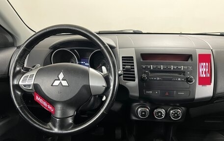 Mitsubishi Outlander III рестайлинг 3, 2011 год, 1 150 000 рублей, 10 фотография