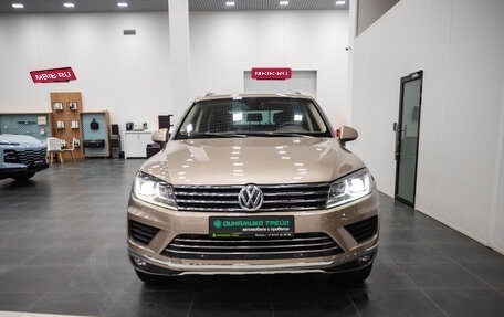 Volkswagen Touareg III, 2016 год, 3 150 000 рублей, 2 фотография