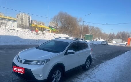 Toyota RAV4, 2013 год, 2 250 000 рублей, 4 фотография