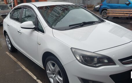 Opel Astra J, 2013 год, 780 000 рублей, 3 фотография