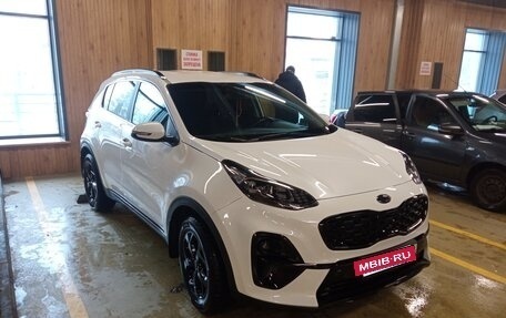 KIA Sportage IV рестайлинг, 2021 год, 2 750 000 рублей, 2 фотография