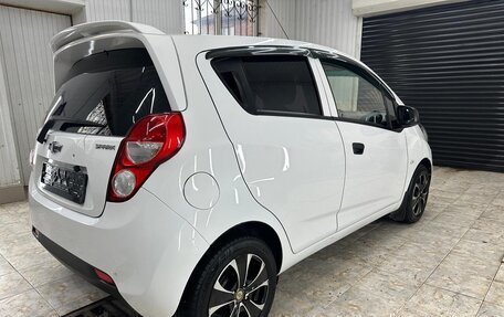 Chevrolet Spark III, 2013 год, 675 000 рублей, 4 фотография