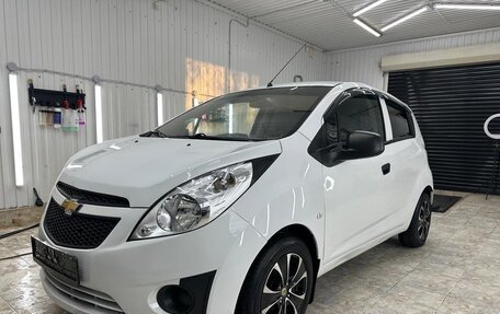 Chevrolet Spark III, 2013 год, 675 000 рублей, 3 фотография