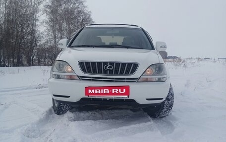 Lexus RX IV рестайлинг, 2001 год, 860 000 рублей, 3 фотография