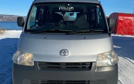 Toyota Lite Ace VI, 2011 год, 1 040 000 рублей, 1 фотография