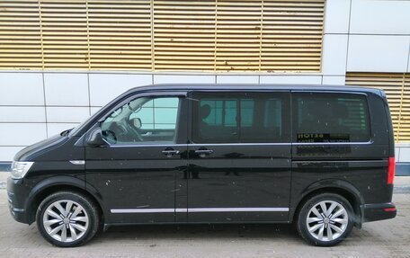 Volkswagen Multivan T6 рестайлинг, 2019 год, 6 850 000 рублей, 1 фотография