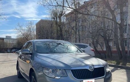 Skoda Superb III рестайлинг, 2011 год, 1 200 000 рублей, 3 фотография