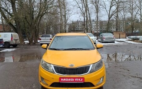 KIA Rio III рестайлинг, 2013 год, 600 000 рублей, 1 фотография