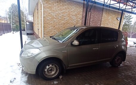 Renault Sandero I, 2014 год, 550 000 рублей, 2 фотография