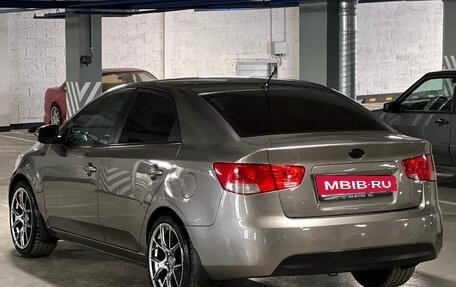 KIA Cerato III, 2009 год, 900 000 рублей, 5 фотография