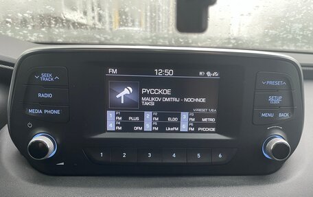 Hyundai Santa Fe IV, 2018 год, 2 500 000 рублей, 21 фотография