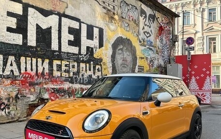 MINI Hatch, 2016 год, 2 400 000 рублей, 2 фотография