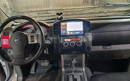 Nissan Navara (Frontier), 2010 год, 1 950 000 рублей, 11 фотография