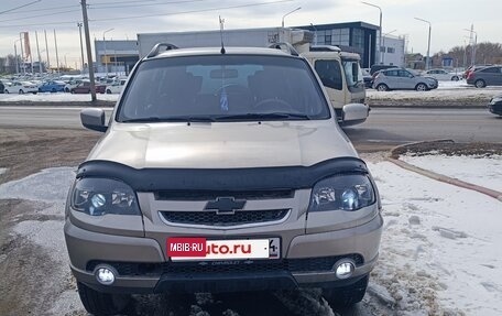 Chevrolet Niva I рестайлинг, 2014 год, 640 000 рублей, 3 фотография