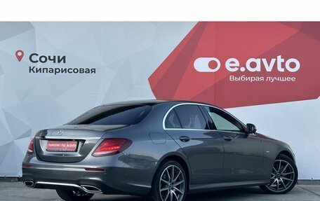 Mercedes-Benz E-Класс, 2020 год, 4 550 000 рублей, 4 фотография