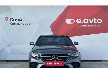 Mercedes-Benz E-Класс, 2020 год, 4 550 000 рублей, 2 фотография