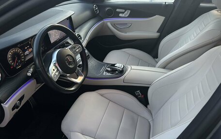Mercedes-Benz E-Класс, 2020 год, 4 550 000 рублей, 15 фотография