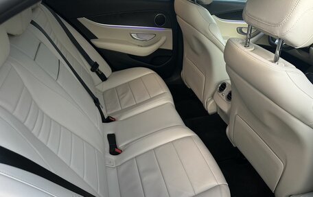 Mercedes-Benz E-Класс, 2020 год, 4 550 000 рублей, 18 фотография