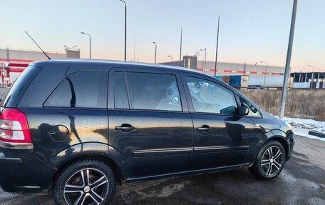 Opel Zafira B, 2012 год, 700 000 рублей, 3 фотография