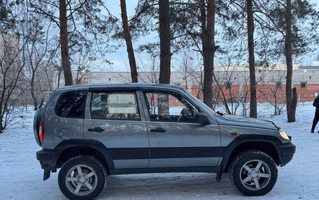 Chevrolet Niva I рестайлинг, 2006 год, 410 000 рублей, 5 фотография