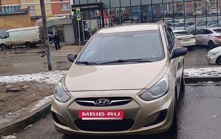 Hyundai Solaris II рестайлинг, 2012 год, 900 000 рублей, 2 фотография