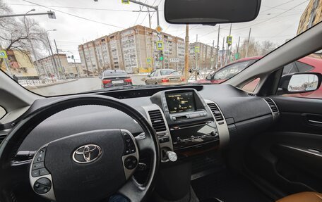 Toyota Prius, 2009 год, 990 000 рублей, 5 фотография