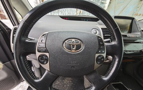 Toyota Prius, 2009 год, 990 000 рублей, 16 фотография