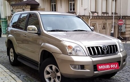 Toyota Land Cruiser Prado 120 рестайлинг, 2004 год, 1 950 000 рублей, 2 фотография