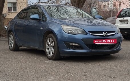 Opel Astra J, 2015 год, 1 100 000 рублей, 6 фотография