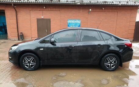 Opel Astra J, 2014 год, 970 000 рублей, 4 фотография